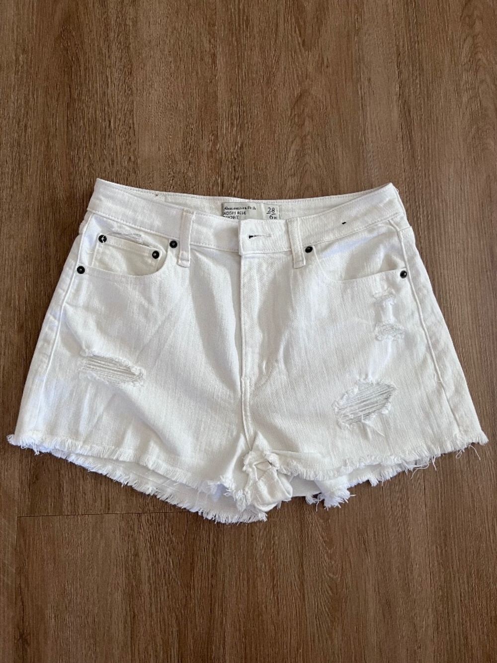Abercrombie & Fitch Curve Love High Rise Distressed Jean Shorts/Sze: 6R/Waist 28